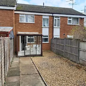 52 Fenwick Road, Houghton Regis, Dunstable Apartment