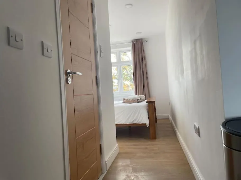 Family Friendly New Flat At London Gants Hill Station Near Ilford Apartment Wanstead
