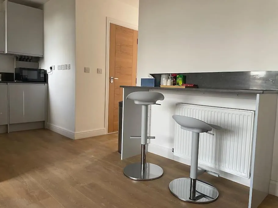 Family Friendly New Flat At London Gants Hill Station Near Ilford Apartment Wanstead